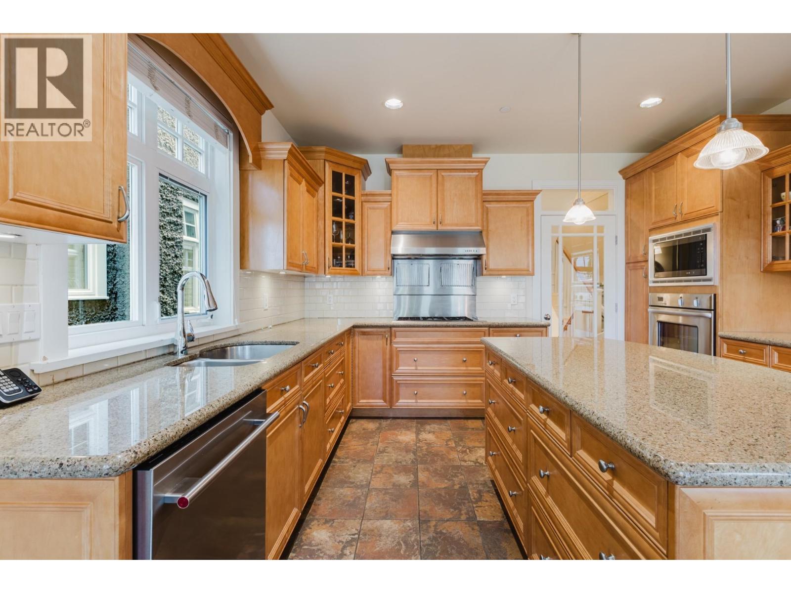 4188 Balaclava Street, Vancouver, British Columbia  V6L 2T1 - Photo 6 - R3141565