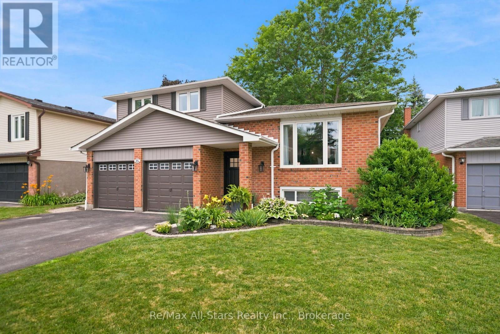 29 APPLEWOOD CRESCENT, Scugog (Port Perry)