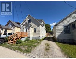 30 GOLDEN AVENUE, Timmins, Ontario