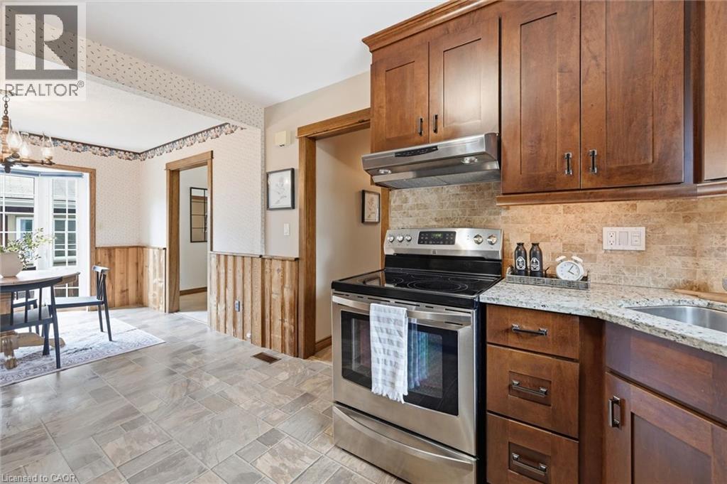 38 James Street, Dundas, Ontario  L9H 2J6 - Photo 15 - 40846108