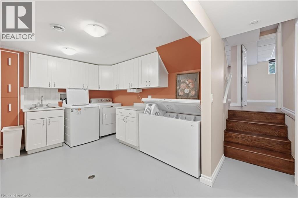 38 James Street, Dundas, Ontario  L9H 2J6 - Photo 32 - 40846108