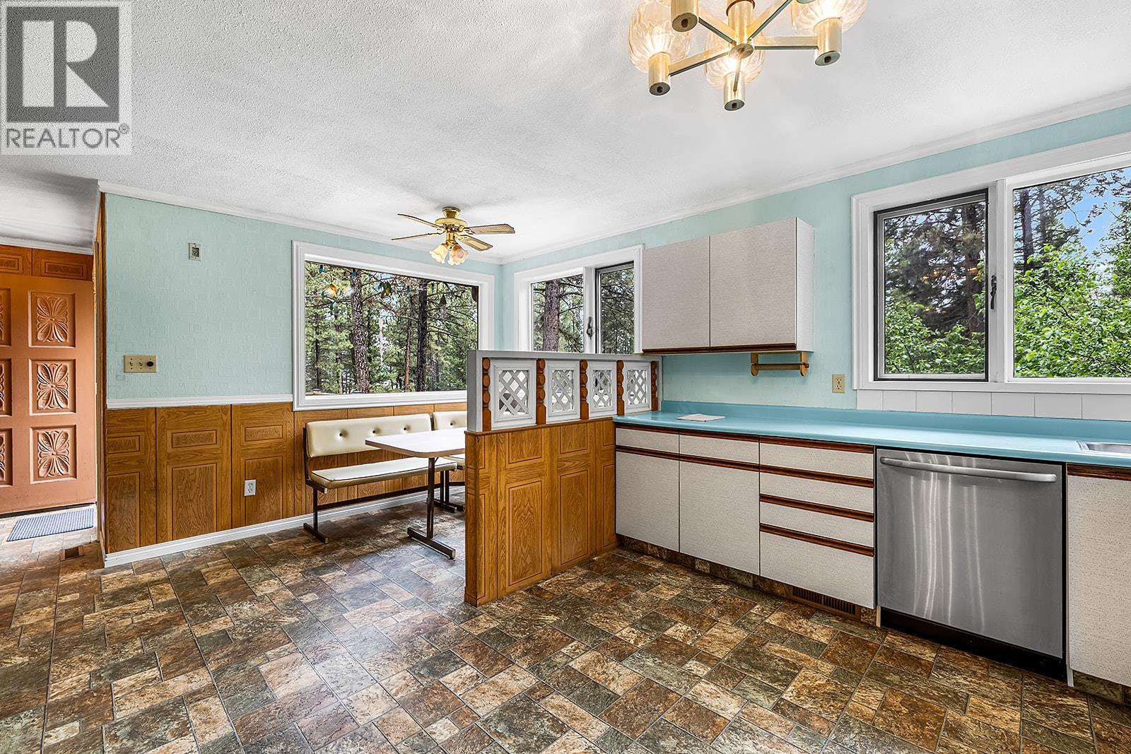357 3a Street Nw, Cranbrook, British Columbia V1C 6T7 - Photo 7 - 10394635