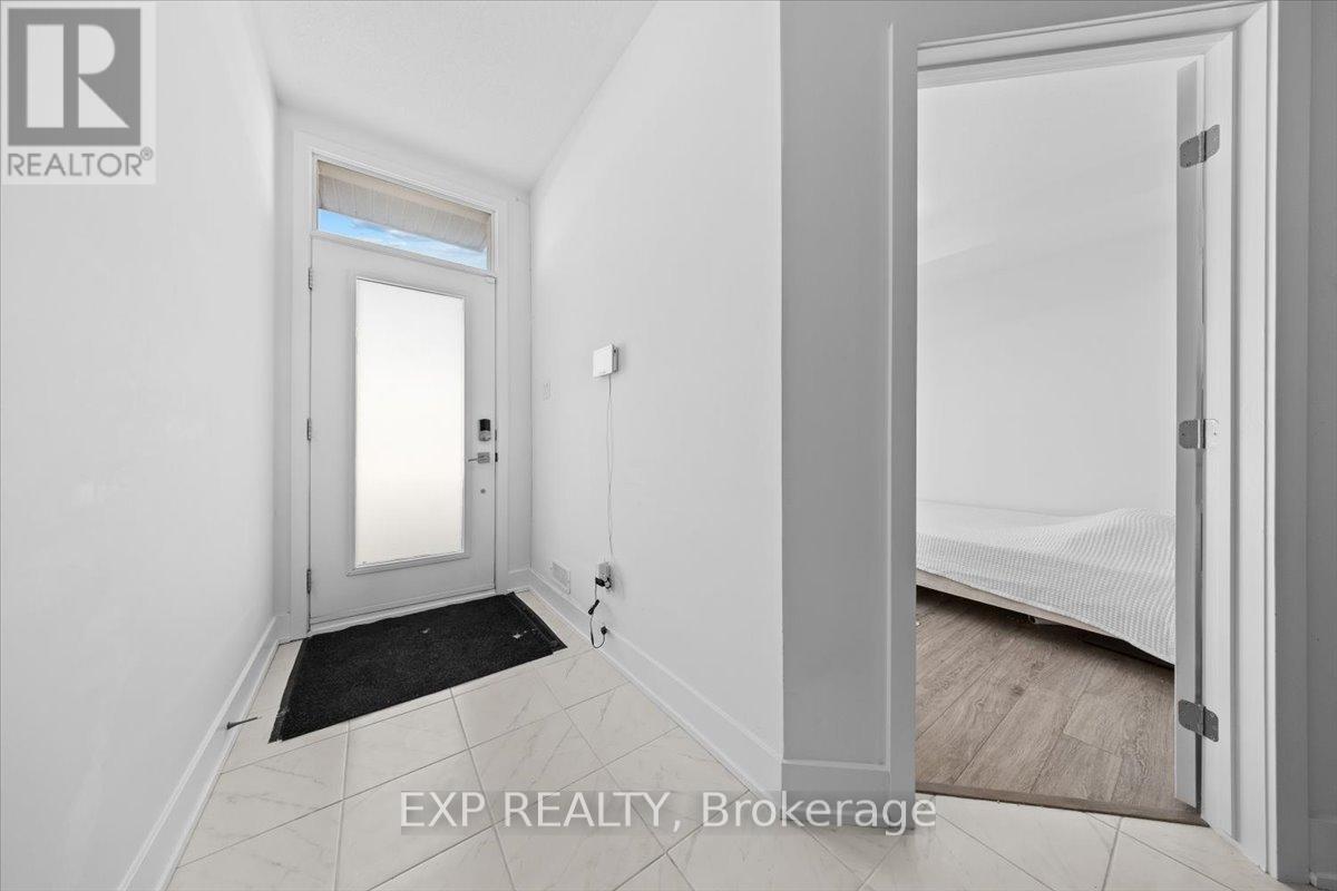 1410 Hemlock Road, Ottawa, Ontario  K1K 5A8 - Photo 5 - X13573172