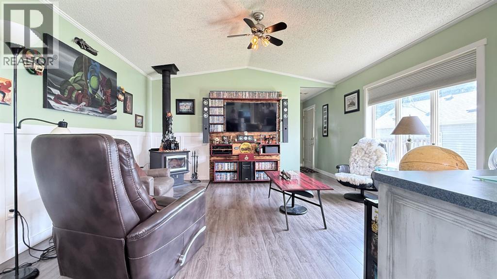 108 1 Street W, Lashburn, Saskatchewan  S0M 1H0 - Photo 14 - A2329979