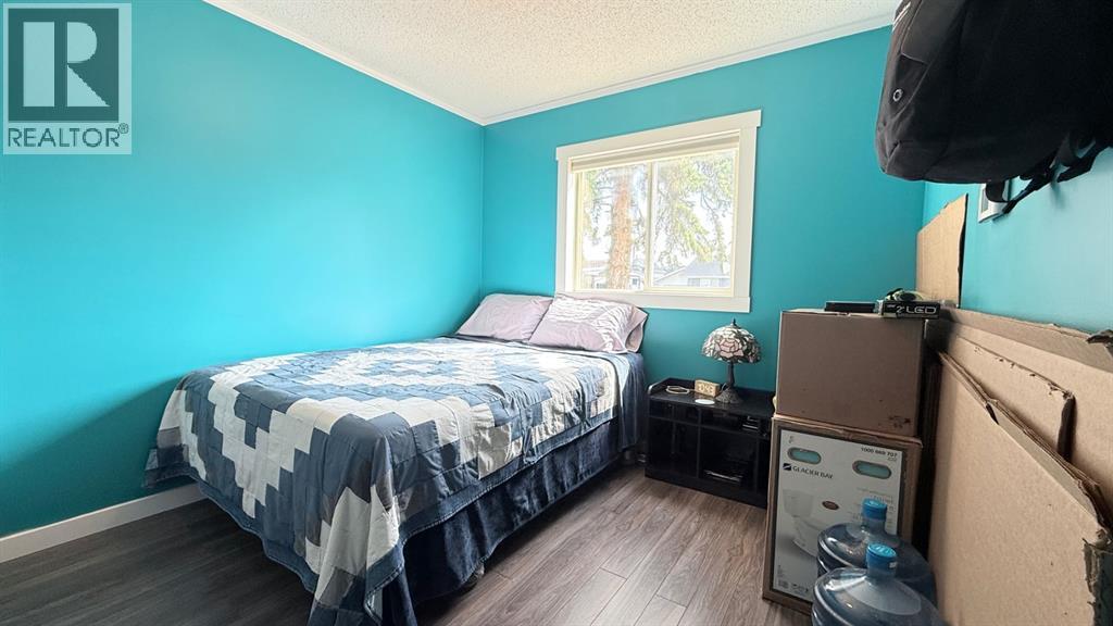 108 1 Street W, Lashburn, Saskatchewan  S0M 1H0 - Photo 32 - A2329979