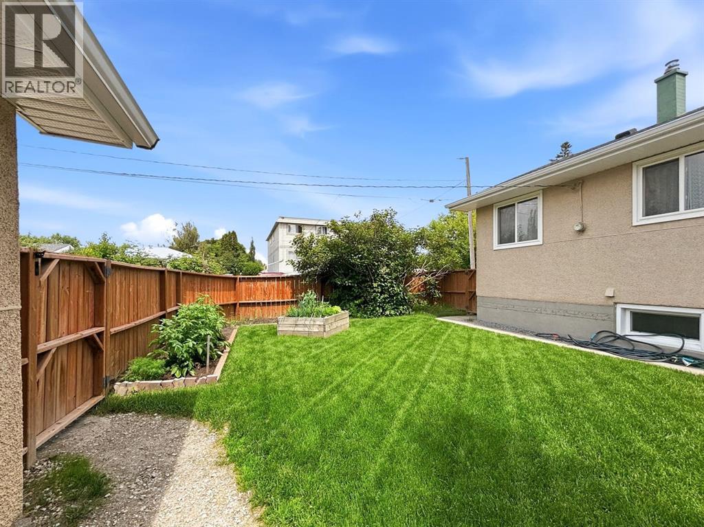 3606 55 Avenue, Red Deer, Alberta  T4N 4N2 - Photo 23 - A2328261