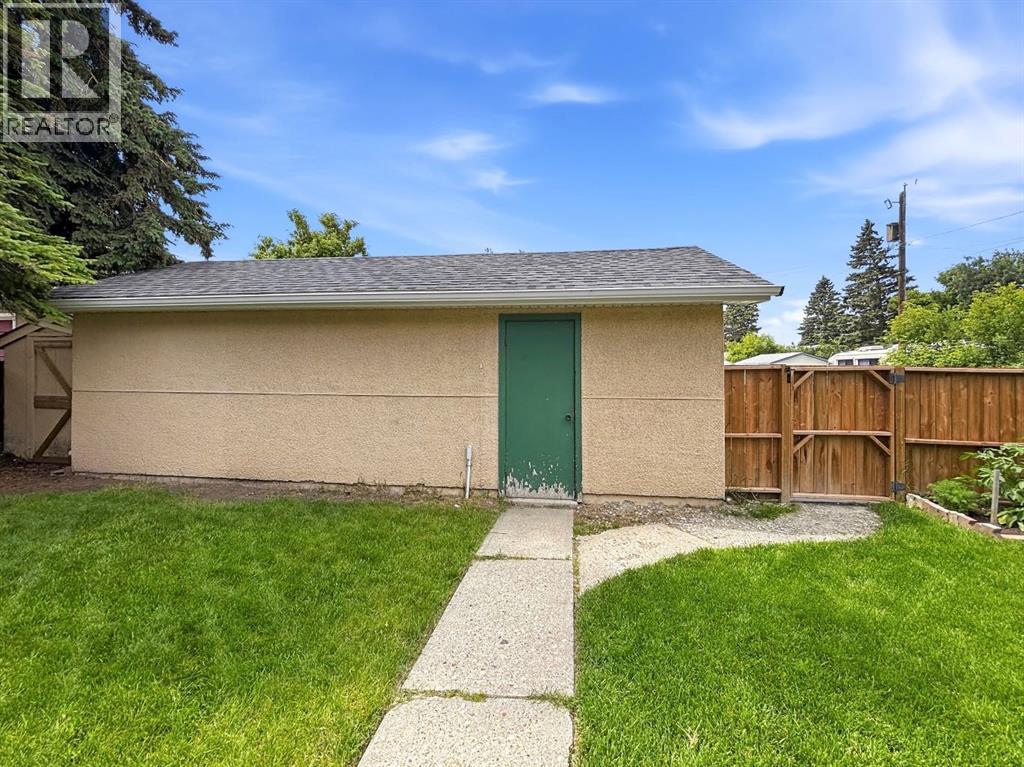 3606 55 Avenue, Red Deer, Alberta  T4N 4N2 - Photo 26 - A2328261