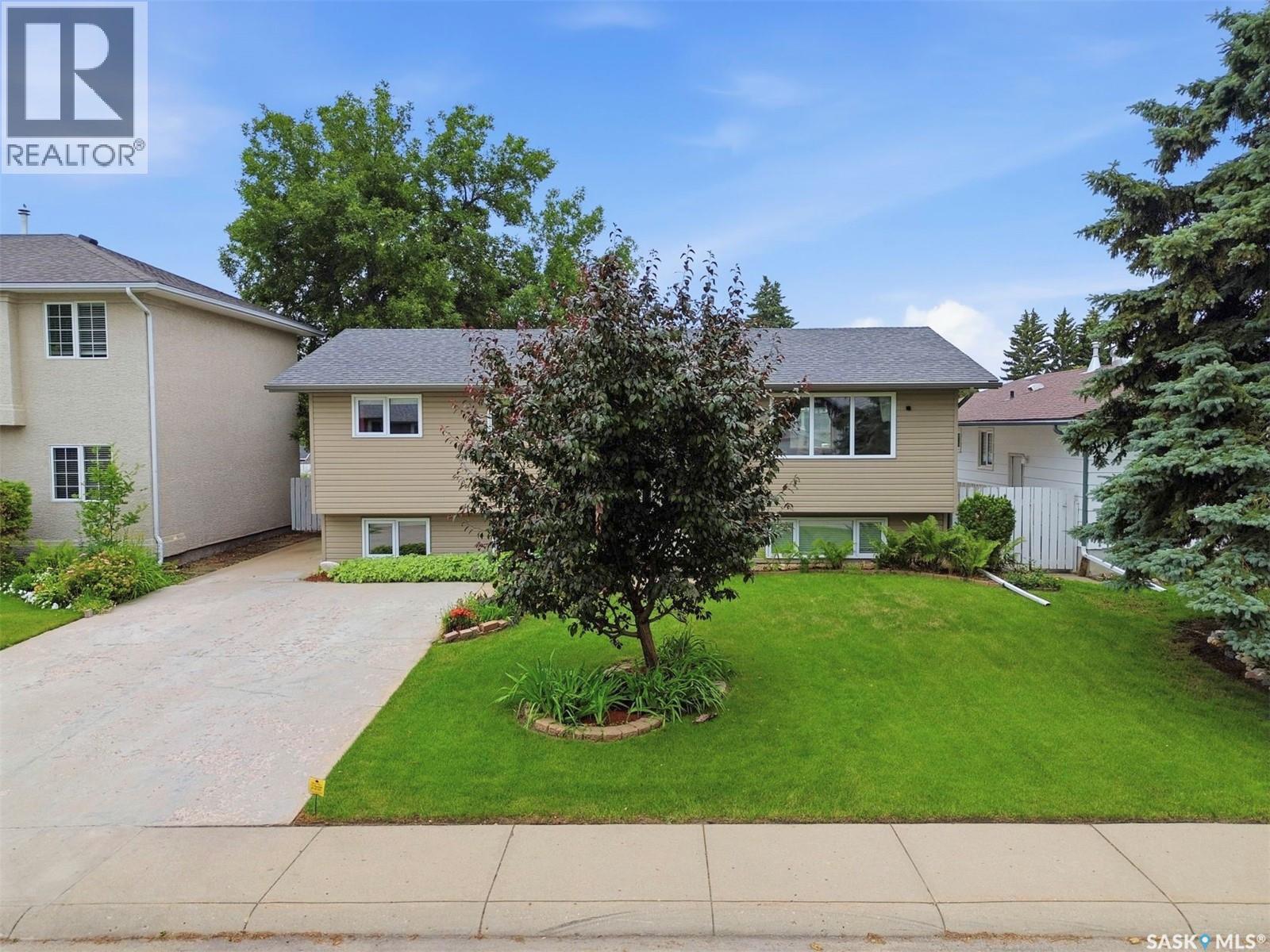 210 Laval CRESCENT, Saskatoon