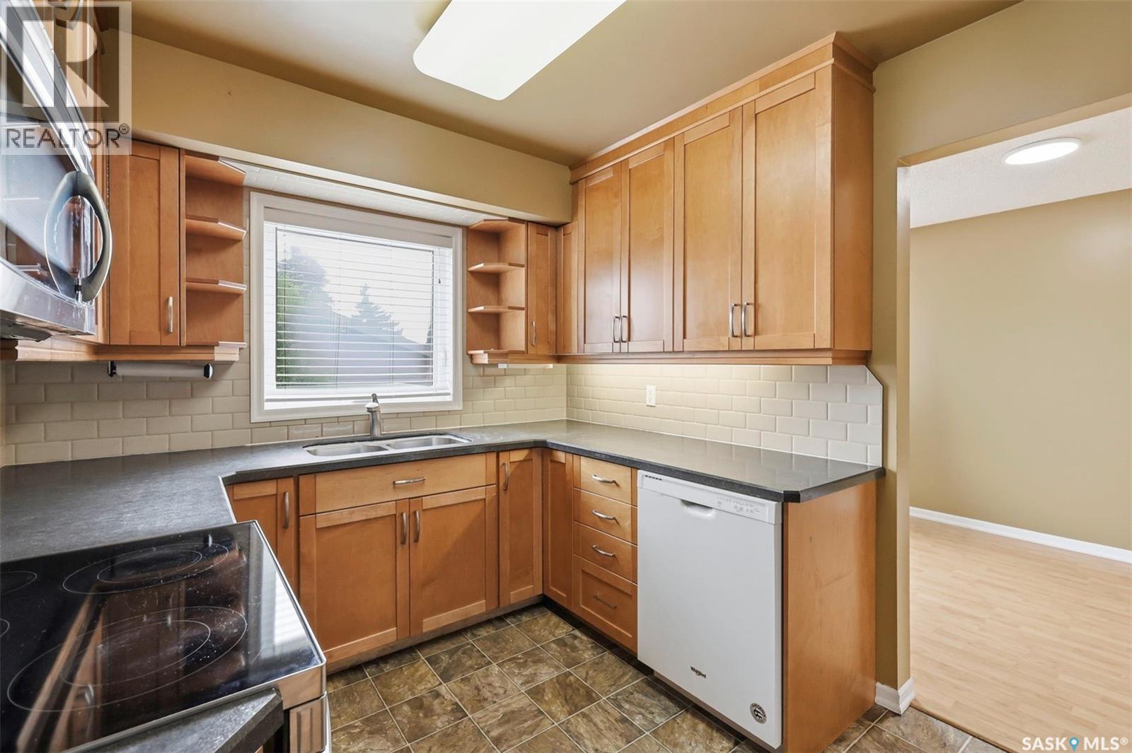 210 Laval Crescent, Saskatoon, Saskatchewan  S7H 4N7 - Photo 16 - SK042674