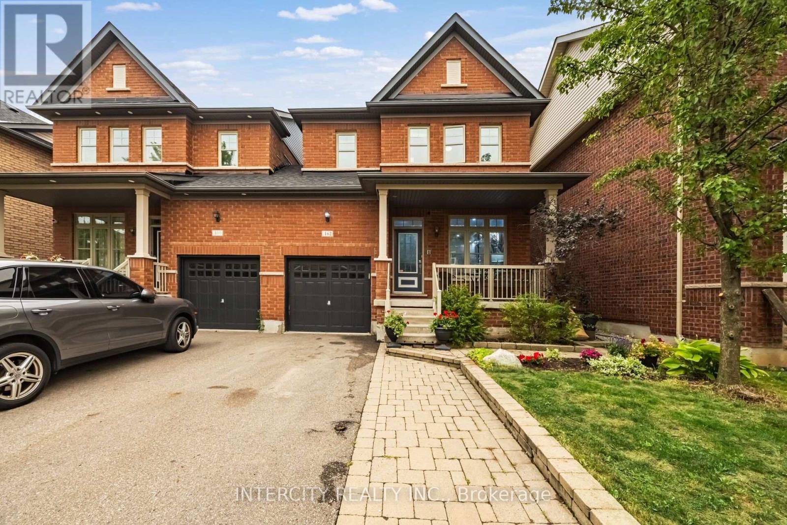162 Holmes Crescent, Milton, Ontario  L9T 0V9 - Photo 2 - W13573238