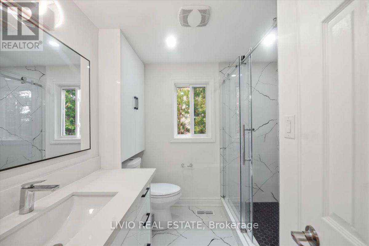 4002 Brandon Gate Drive, Mississauga, Ontario  L4T 3N4 - Photo 26 - W13542664