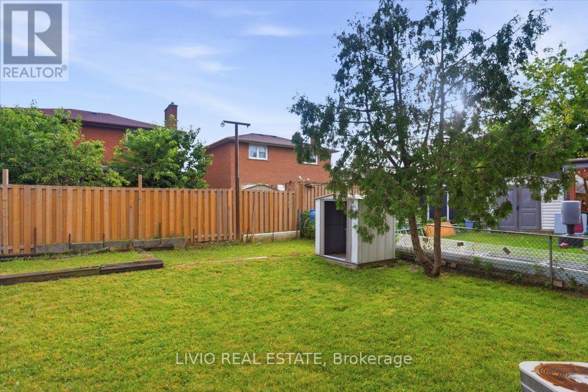 4002 Brandon Gate Drive, Mississauga, Ontario  L4T 3N4 - Photo 35 - W13542664