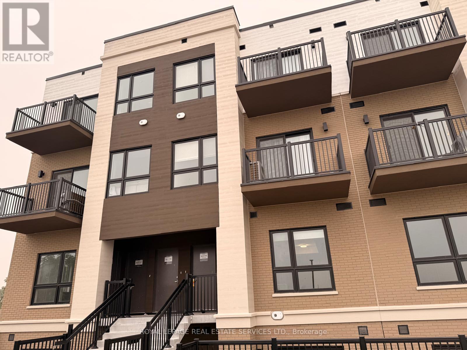 320 - P6-25 PALACE STREET, Kitchener, Ontario