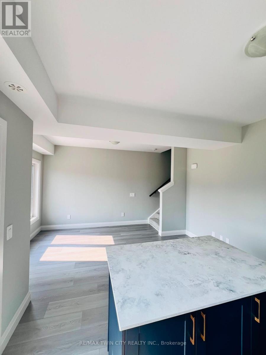 3 - 10 South Creek Drive, Kitchener, Ontario  N2P 2R3 - Photo 10 - X13573304