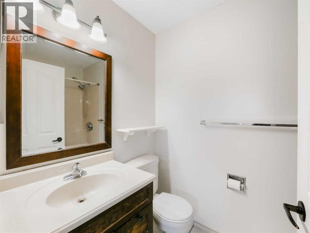 27 Erin Green Place Se, Calgary, Alberta T2B 3C2 - Photo 17 - A2318315