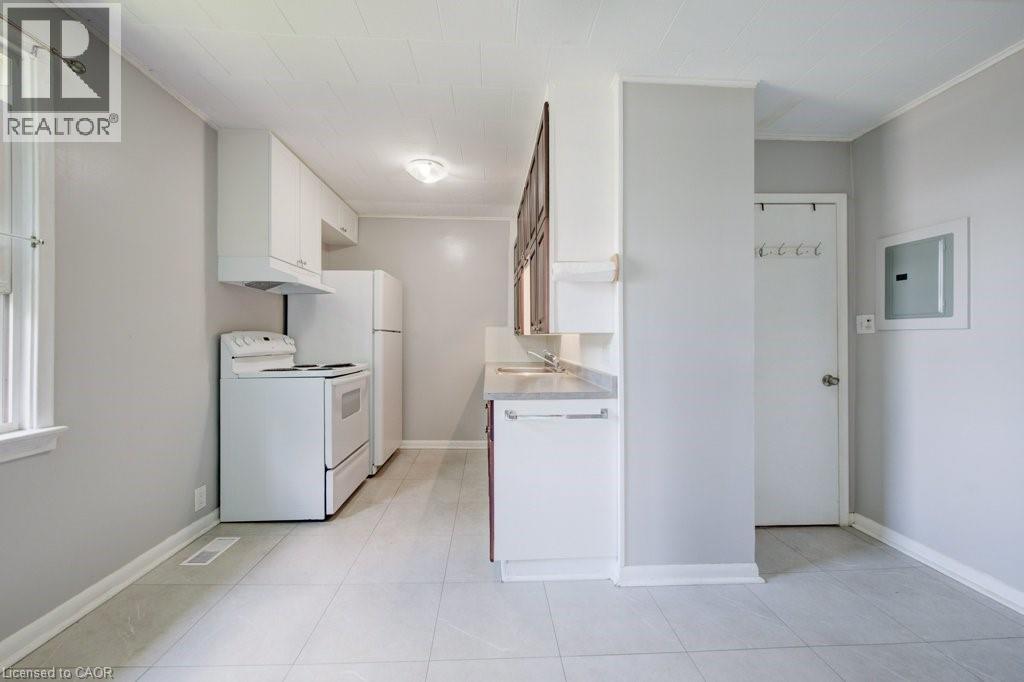30 Foell Street, Baden, Ontario  N3A 2L2 - Photo 8 - 40845007