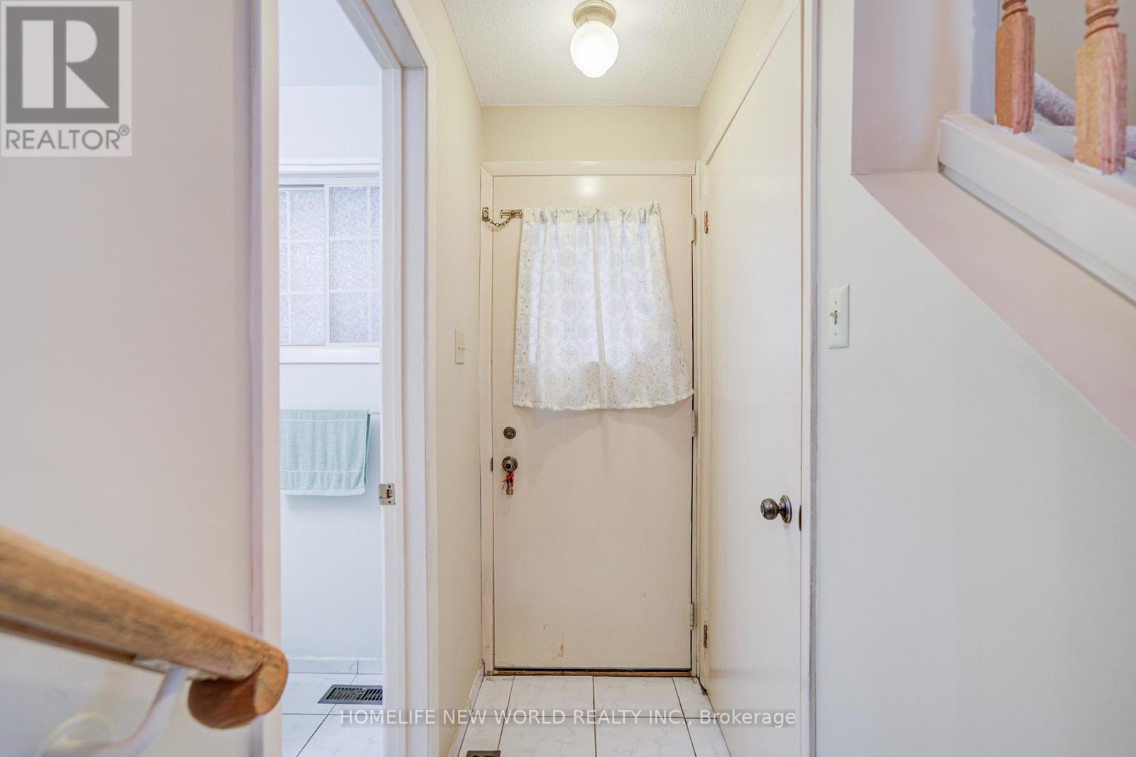 129 Sandyhook Square, Toronto, Ontario  M1W 3N6 - Photo 38 - E13461216