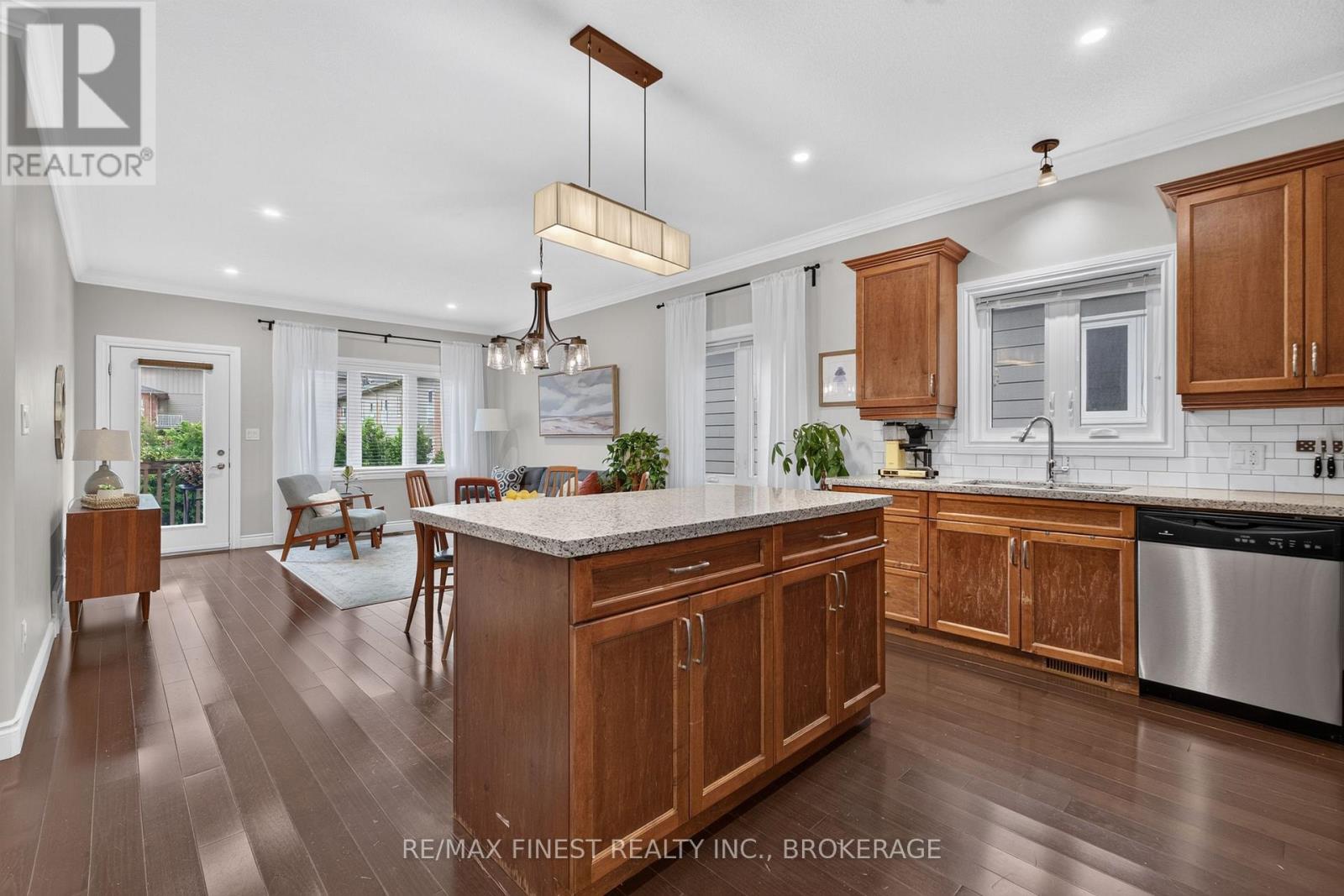 28 Park Crescent, Loyalist, Ontario  K7N 0C2 - Photo 5 - X13573398