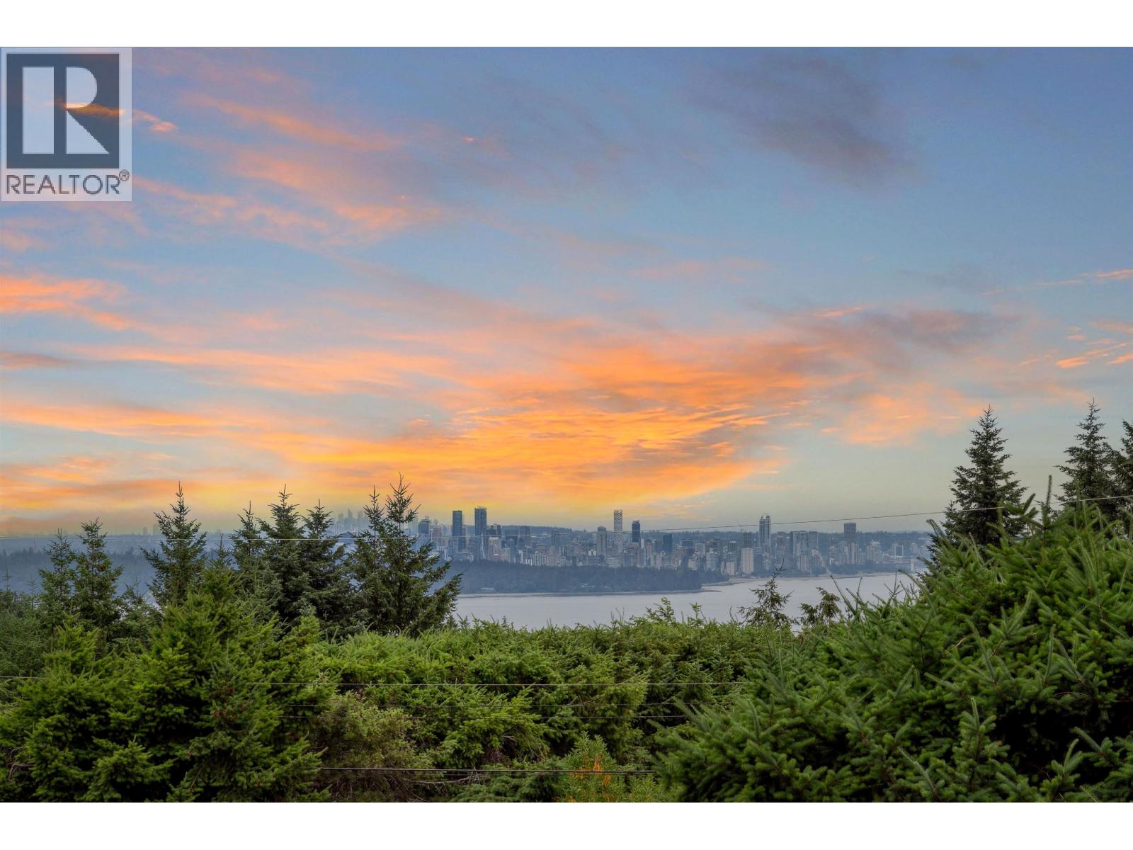4375 Woodcrest Road, West Vancouver, British Columbia  V7S 2V9 - Photo 2 - R3147145