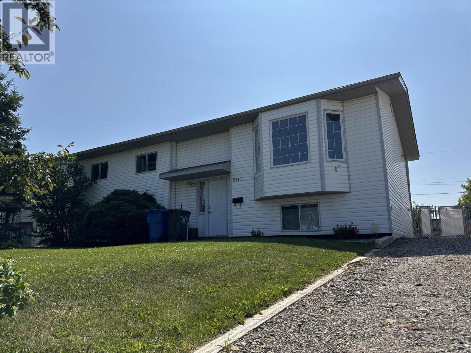 9011 107 AVENUE