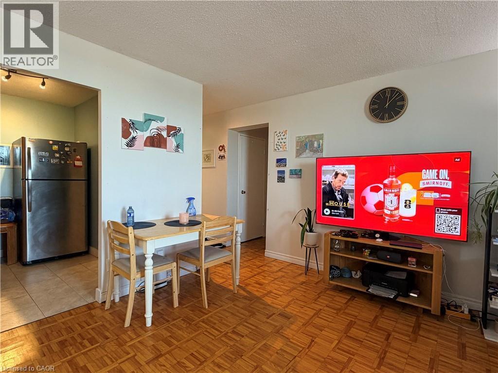 225 Harvard Place Unit# 1402, Waterloo, Ontario  N2J 4H4 - Photo 8 - 40848230