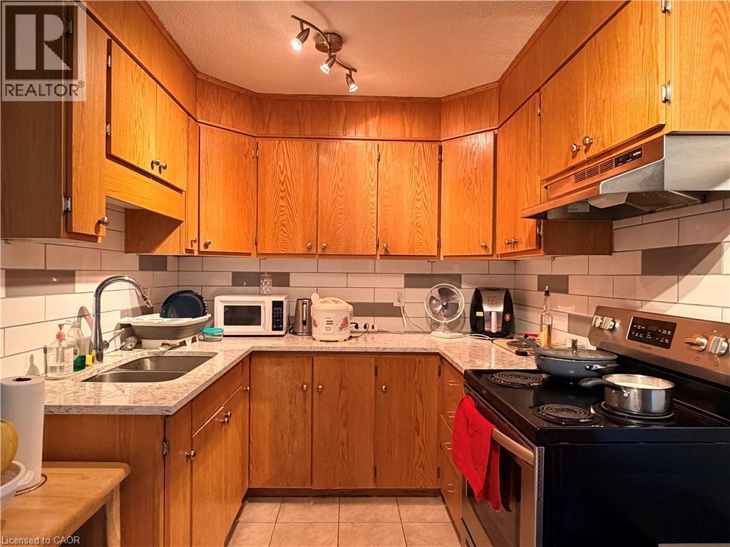 225 Harvard Place Unit# 1402, Waterloo, Ontario  N2J 4H4 - Photo 4 - 40848230