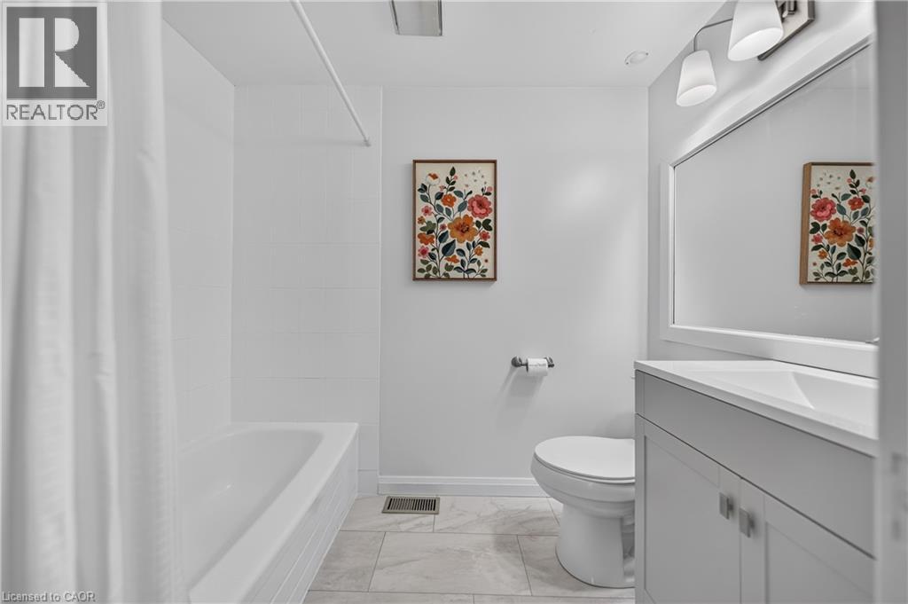 337 Marlowe Drive, Waterloo, Ontario  N2L 5A5 - Photo 32 - 40848404