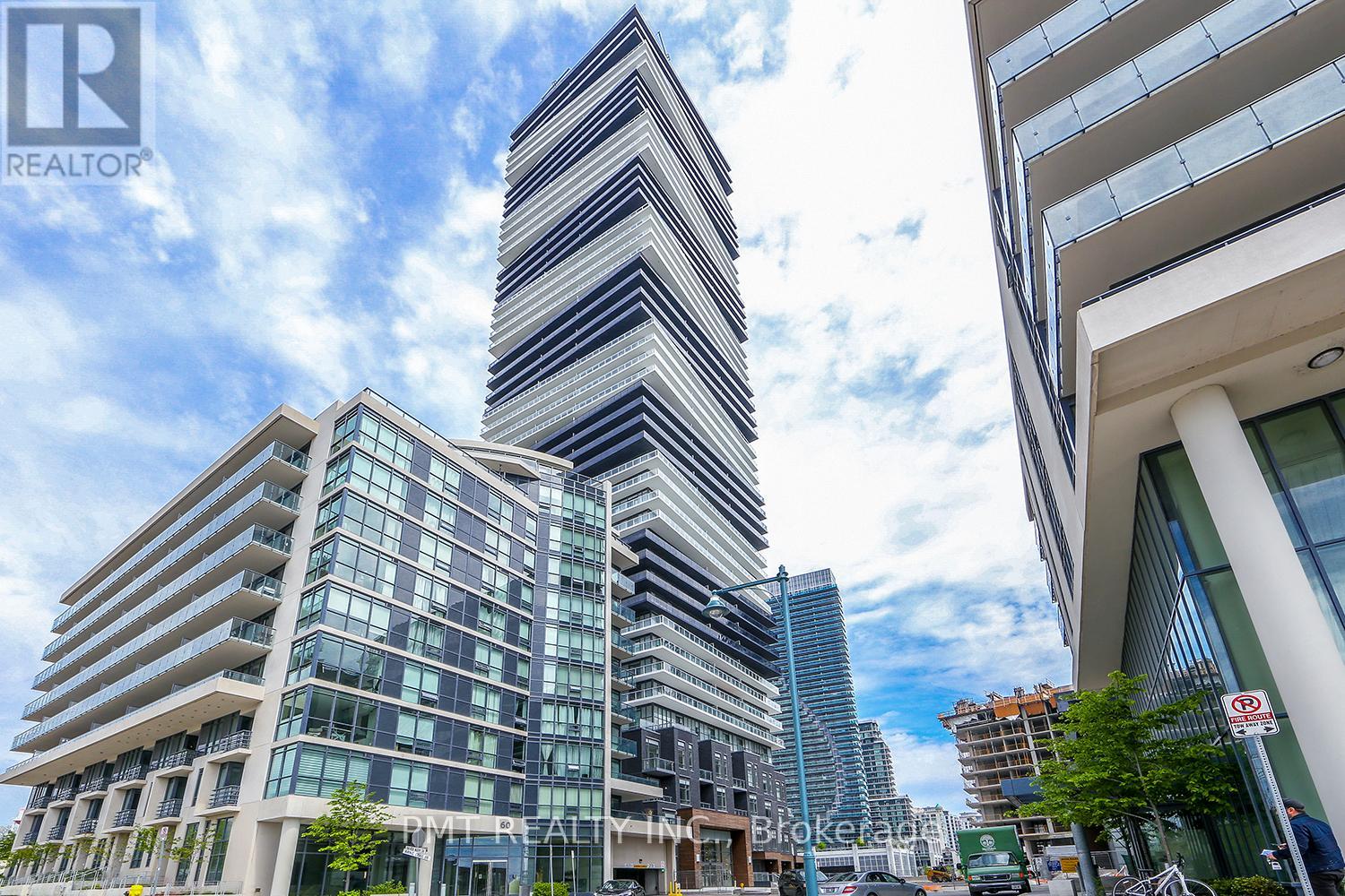 304 - 56 ANNIE CRAIG DRIVE, Toronto (Mimico)