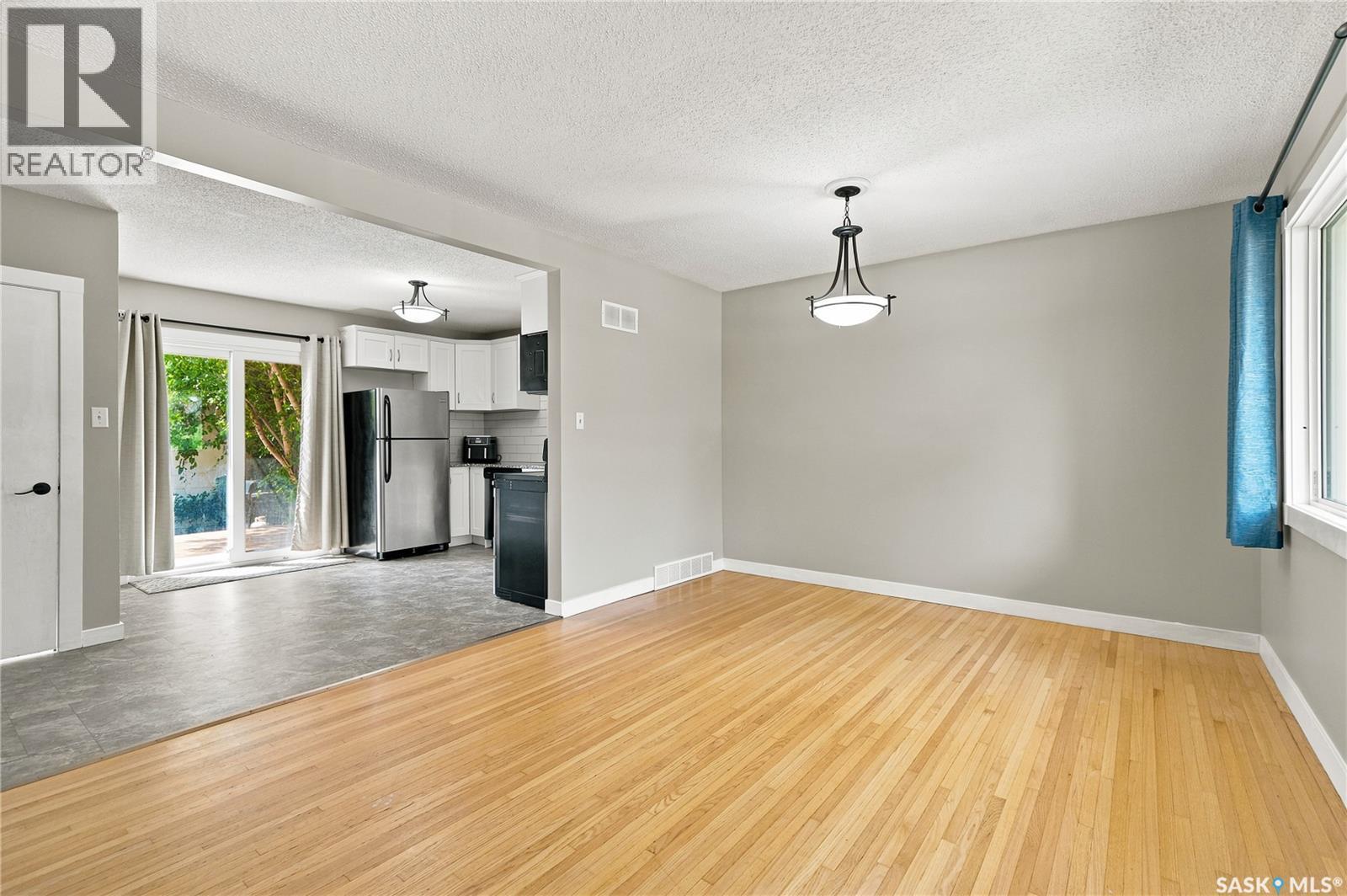 1116 Ewart Avenue, Saskatoon, Saskatchewan  S7H 2K3 - Photo 9 - SK042699
