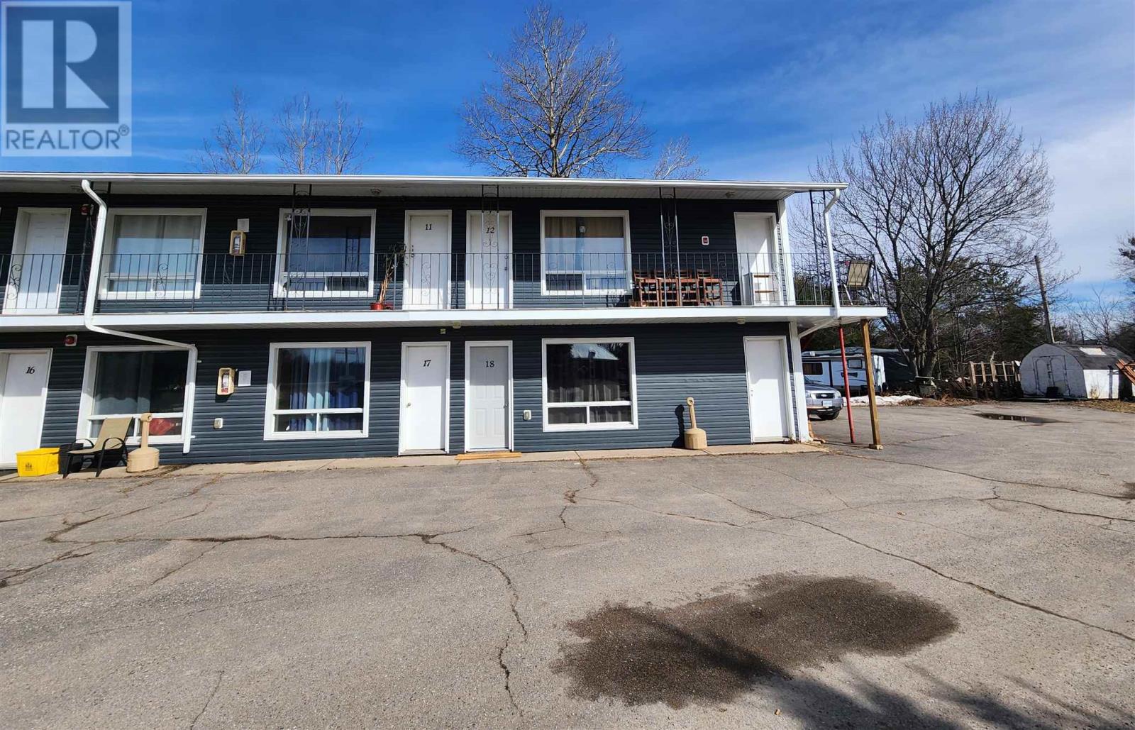 859 Trunk Rd, Sault Ste. Marie, Ontario  P6A 3T3 - Photo 5 - SM260585