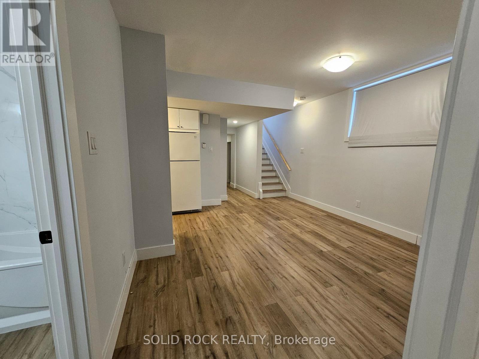 846 Alpine Avenue, Ottawa, Ontario  K2B 5R6 - Photo 5 - X13573478