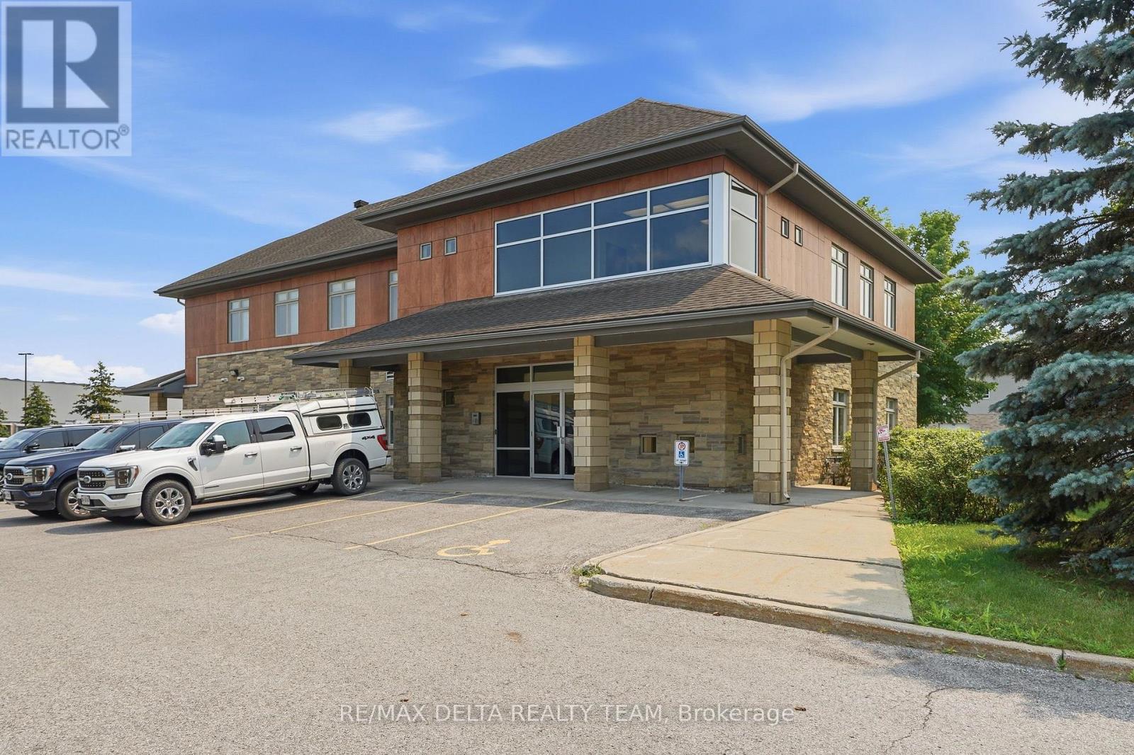 784 Taylor Creek Drive, Ottawa, Ontario  K1C 1T1 - Photo 1 - X13573512