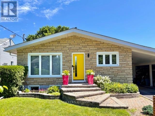 B - 2075 BALHARRIE AVENUE, Ottawa