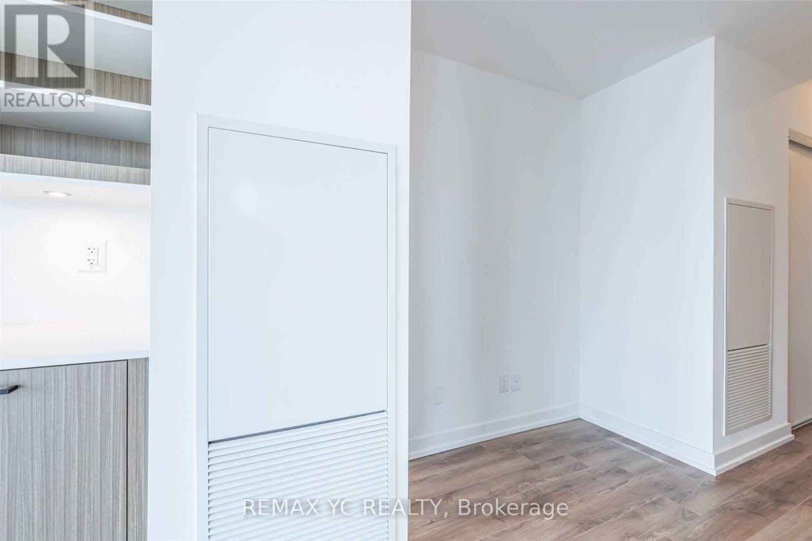 717 - 20 Edward Street, Toronto, Ontario  M5G 0C5 - Photo 13 - C13573582