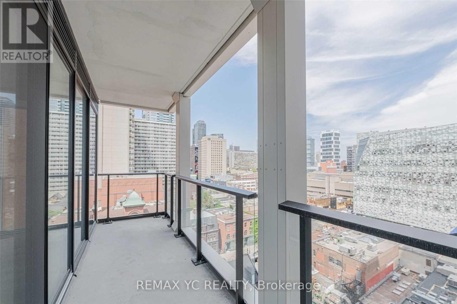 717 - 20 EDWARD STREET