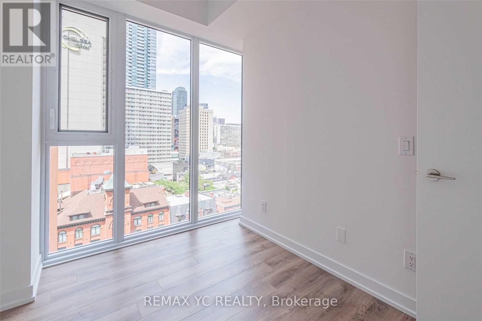 717 - 20 Edward Street, Toronto, Ontario  M5G 0C5 - Photo 8 - C13573582