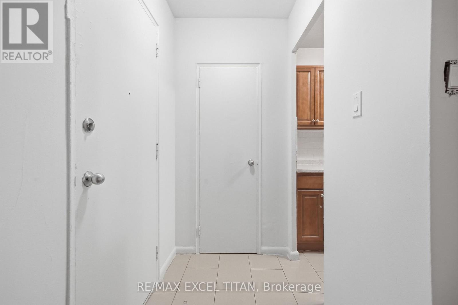 107 - 2895 Bathurst Street, Toronto, Ontario M6H 3A8 - Photo 12 - C13573646