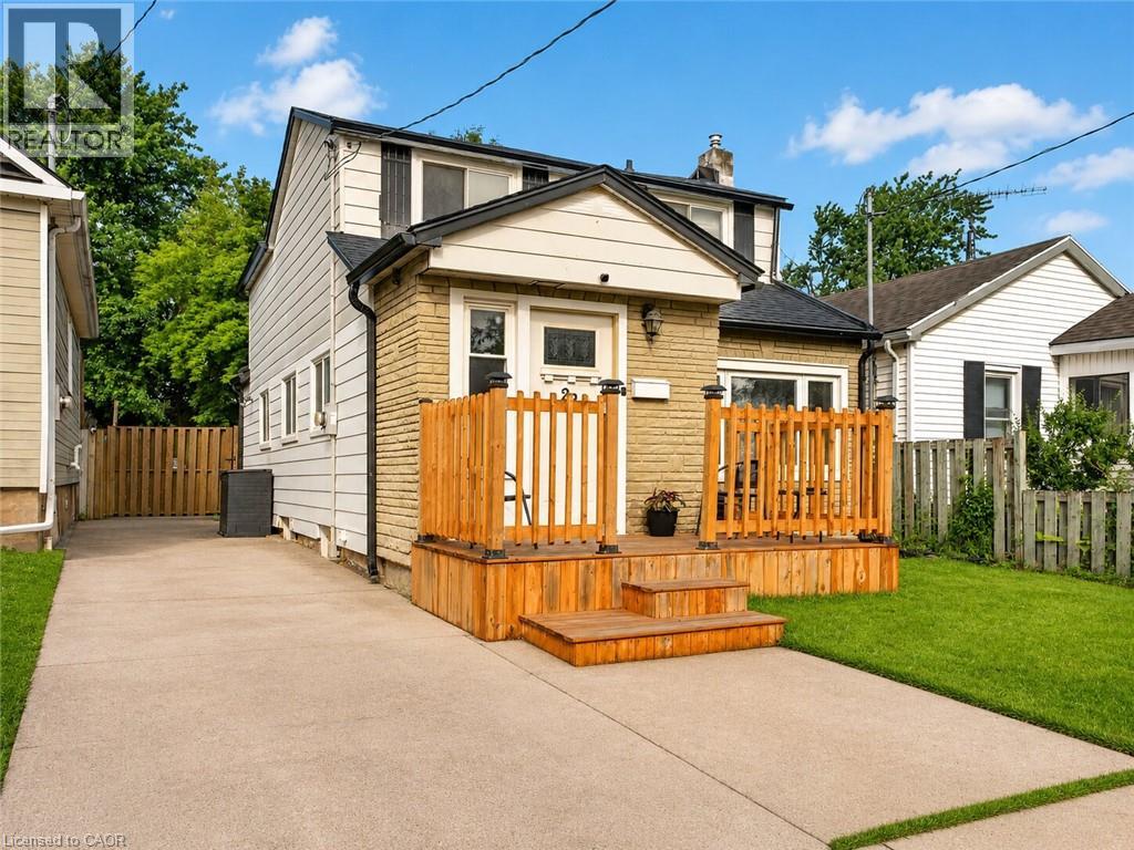 22 EDITH Street, St. Catharines, Ontario