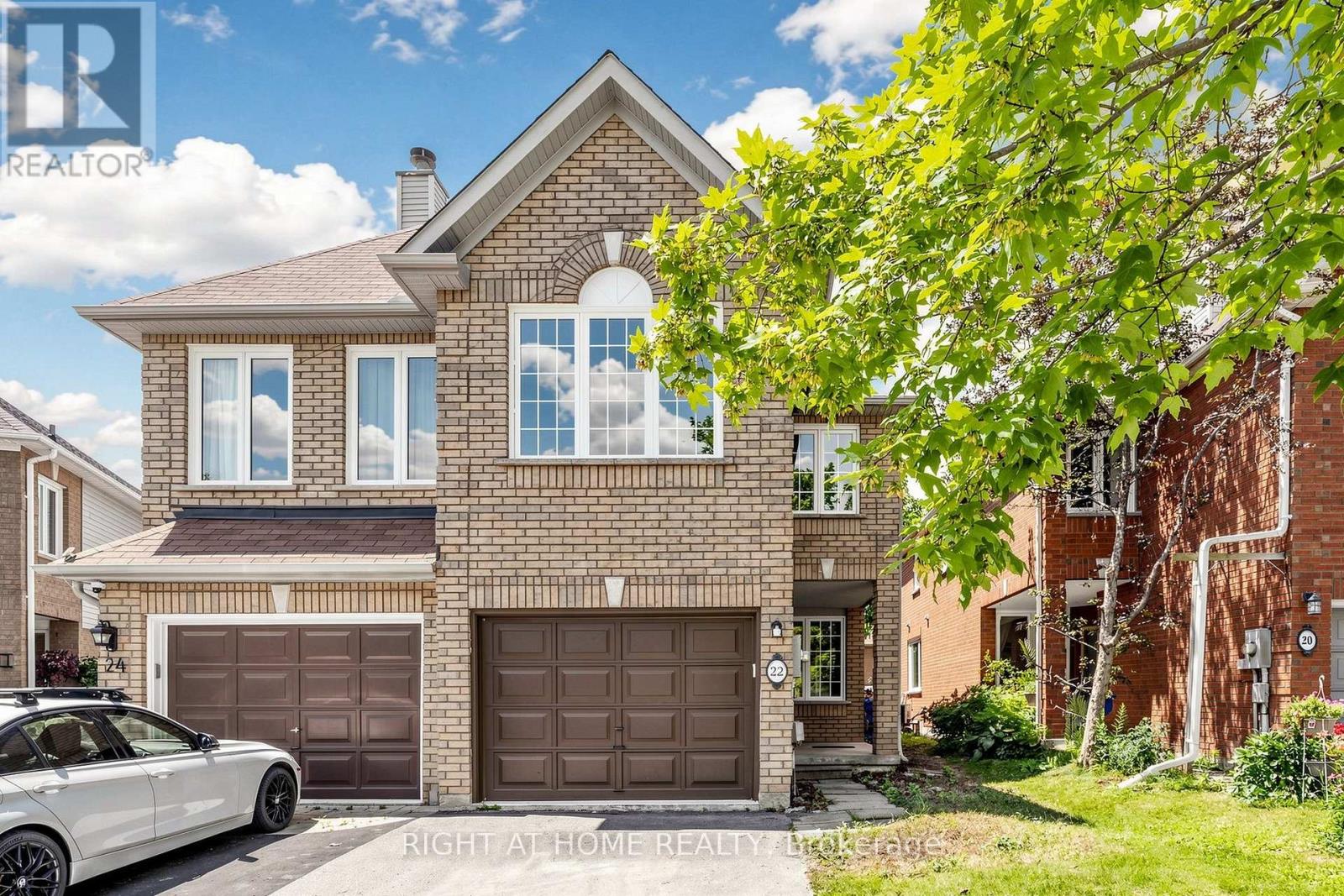 22 FOXTAIL RIDGE, Newmarket, Ontario