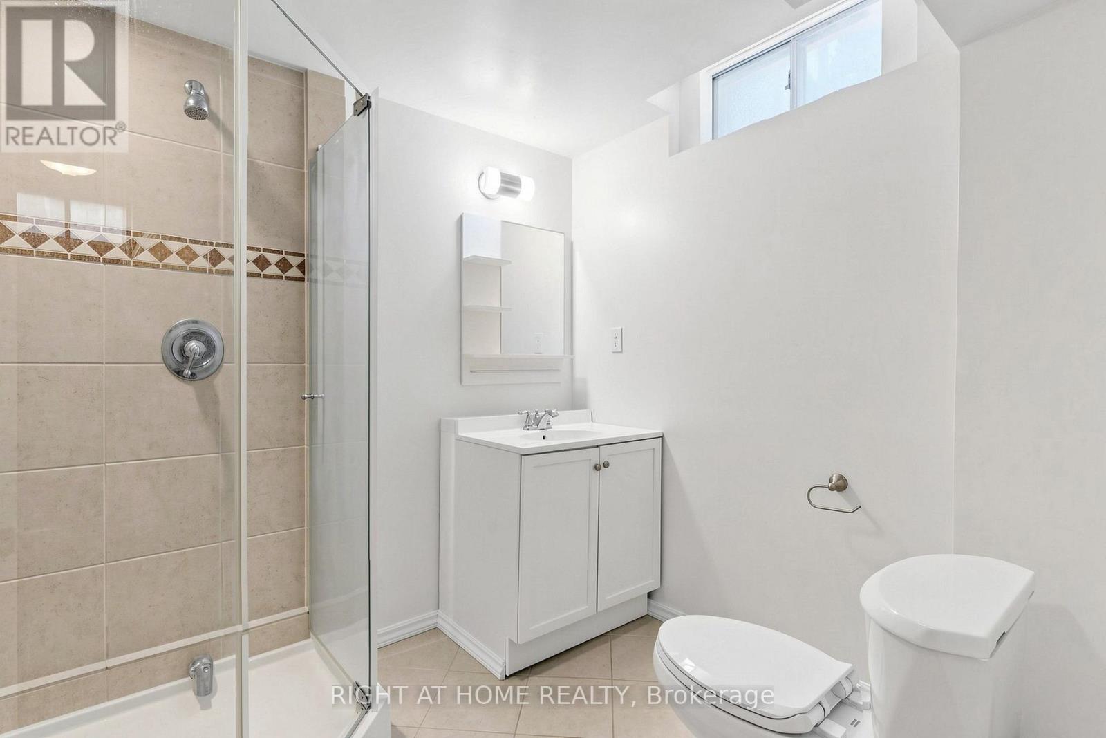 22 Foxtail Ridge, Newmarket, Ontario  L3X 1Z6 - Photo 33 - N13573508