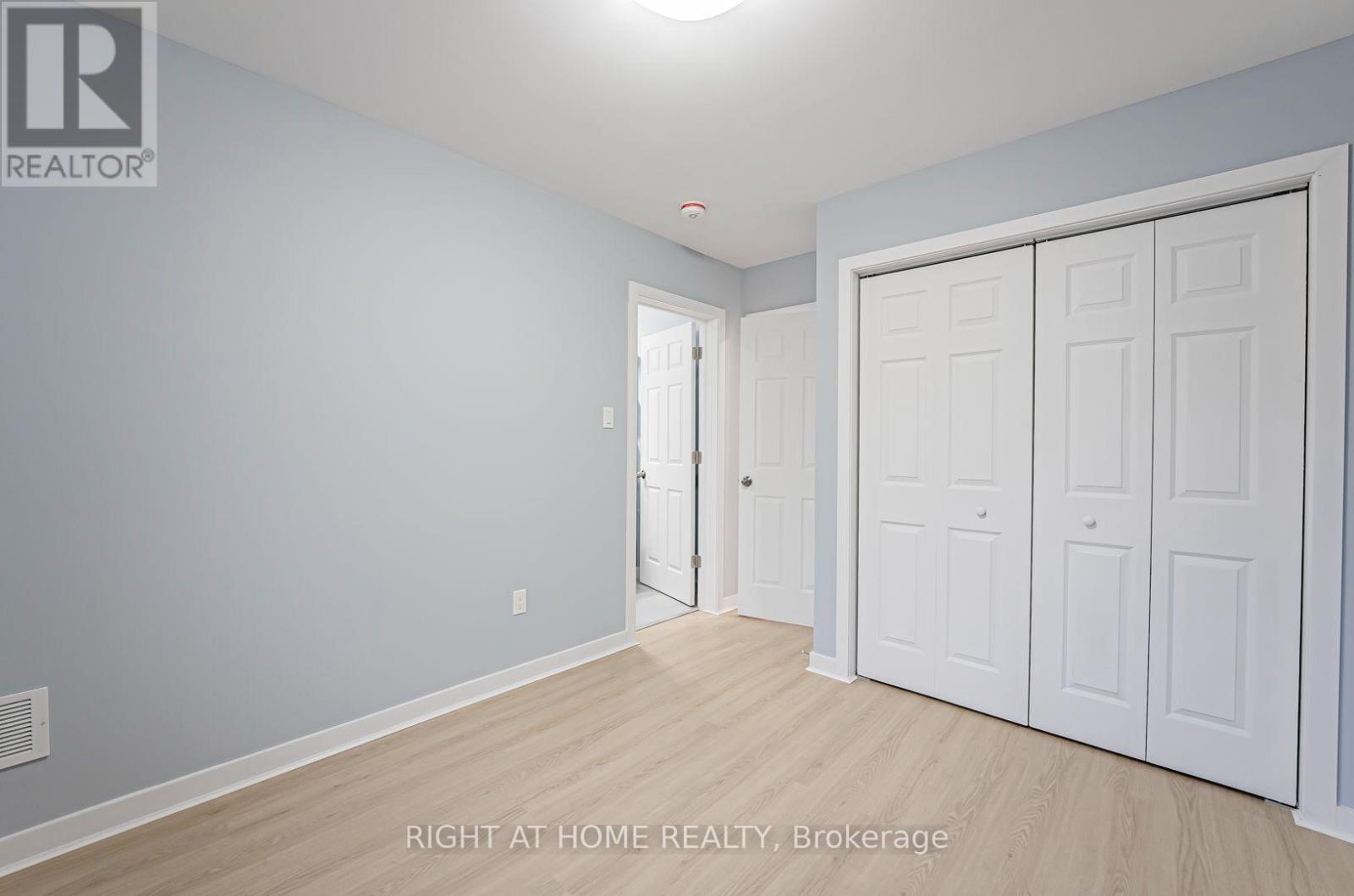 Main - 250 Beechy Drive, Richmond Hill, Ontario  L4C 2X7 - Photo 4 - N13573604