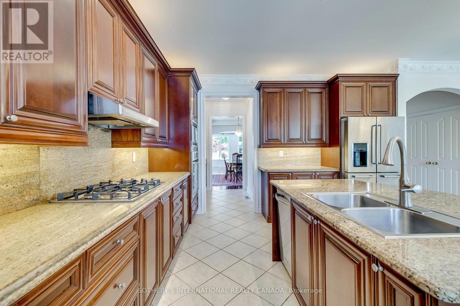 549 Renshaw Court, Mississauga, Ontario  L5H 4L6 - Photo 12 - W13573538