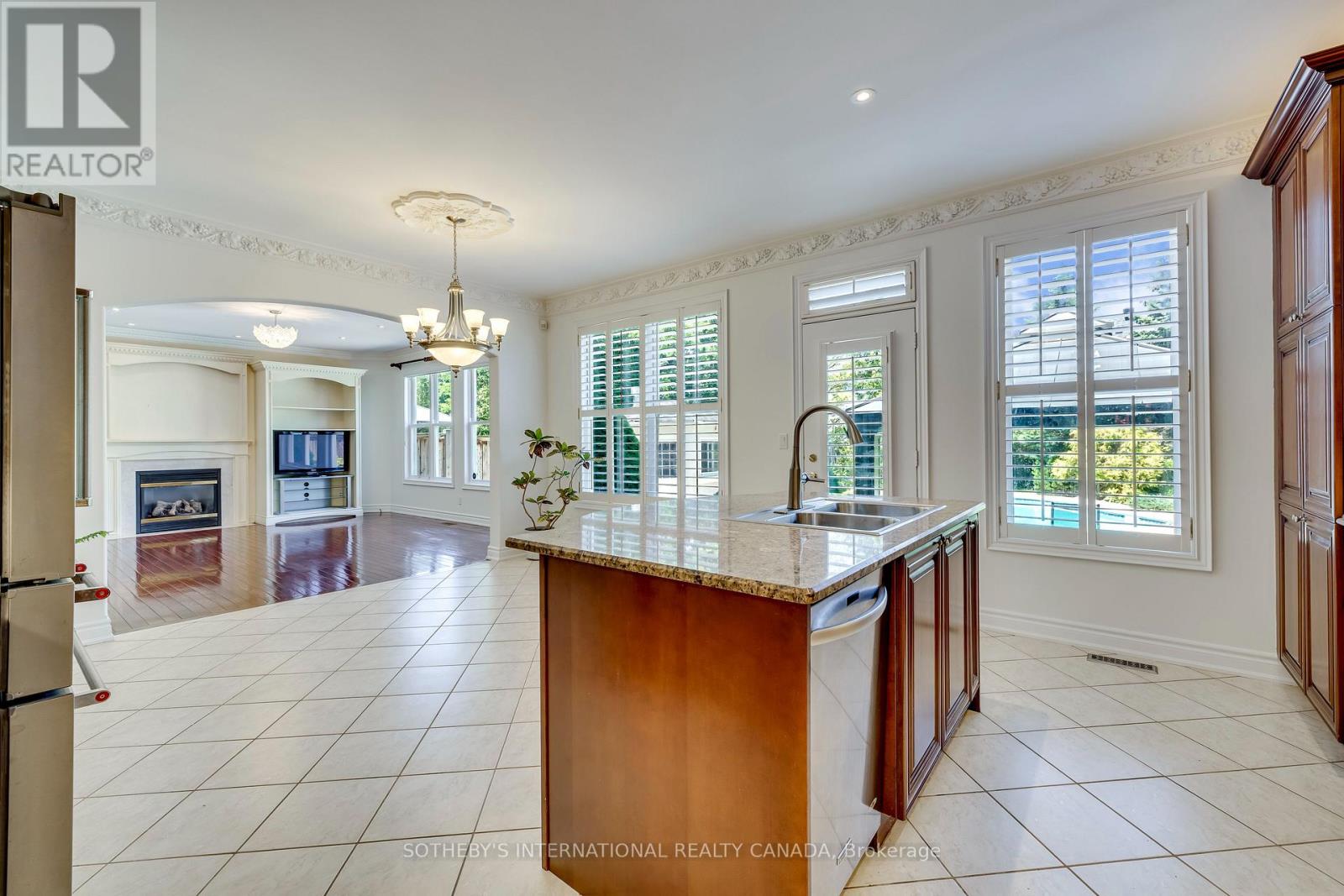 549 Renshaw Court, Mississauga, Ontario  L5H 4L6 - Photo 18 - W13573538