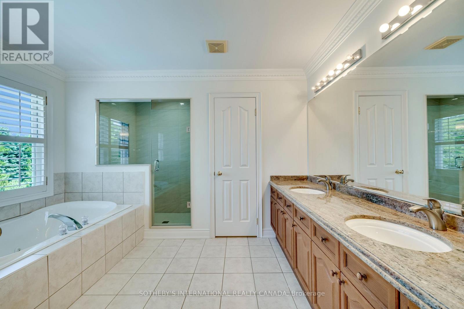 549 Renshaw Court, Mississauga, Ontario  L5H 4L6 - Photo 27 - W13573538