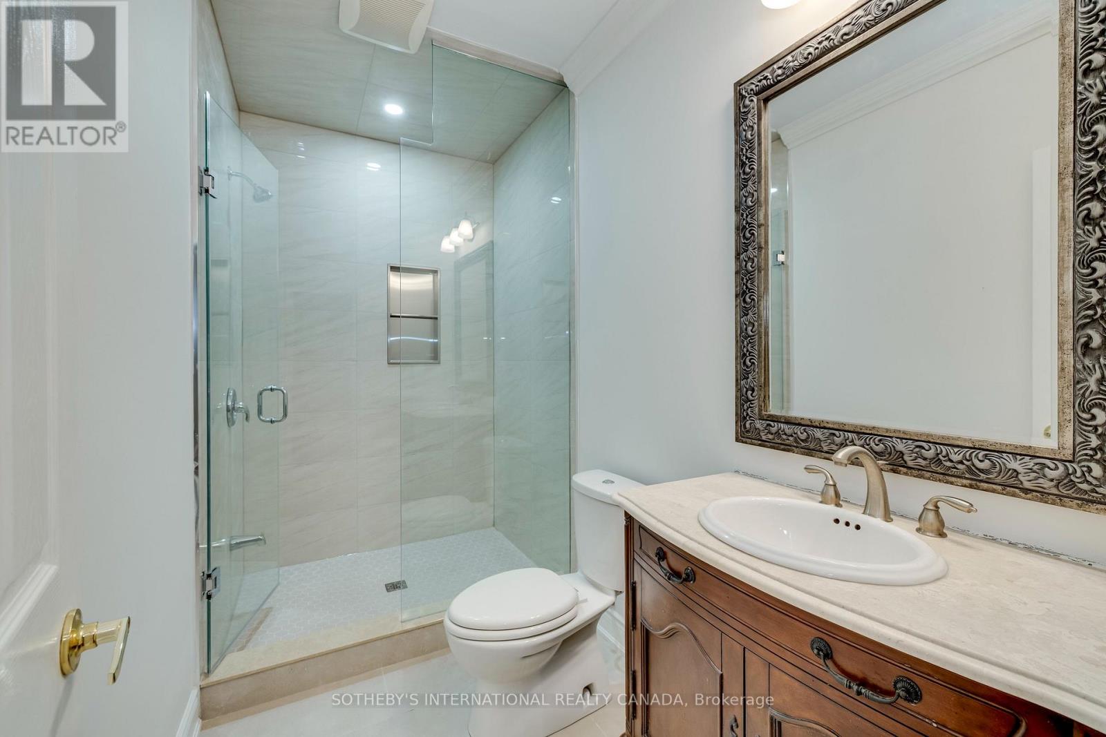 549 Renshaw Court, Mississauga, Ontario  L5H 4L6 - Photo 38 - W13573538