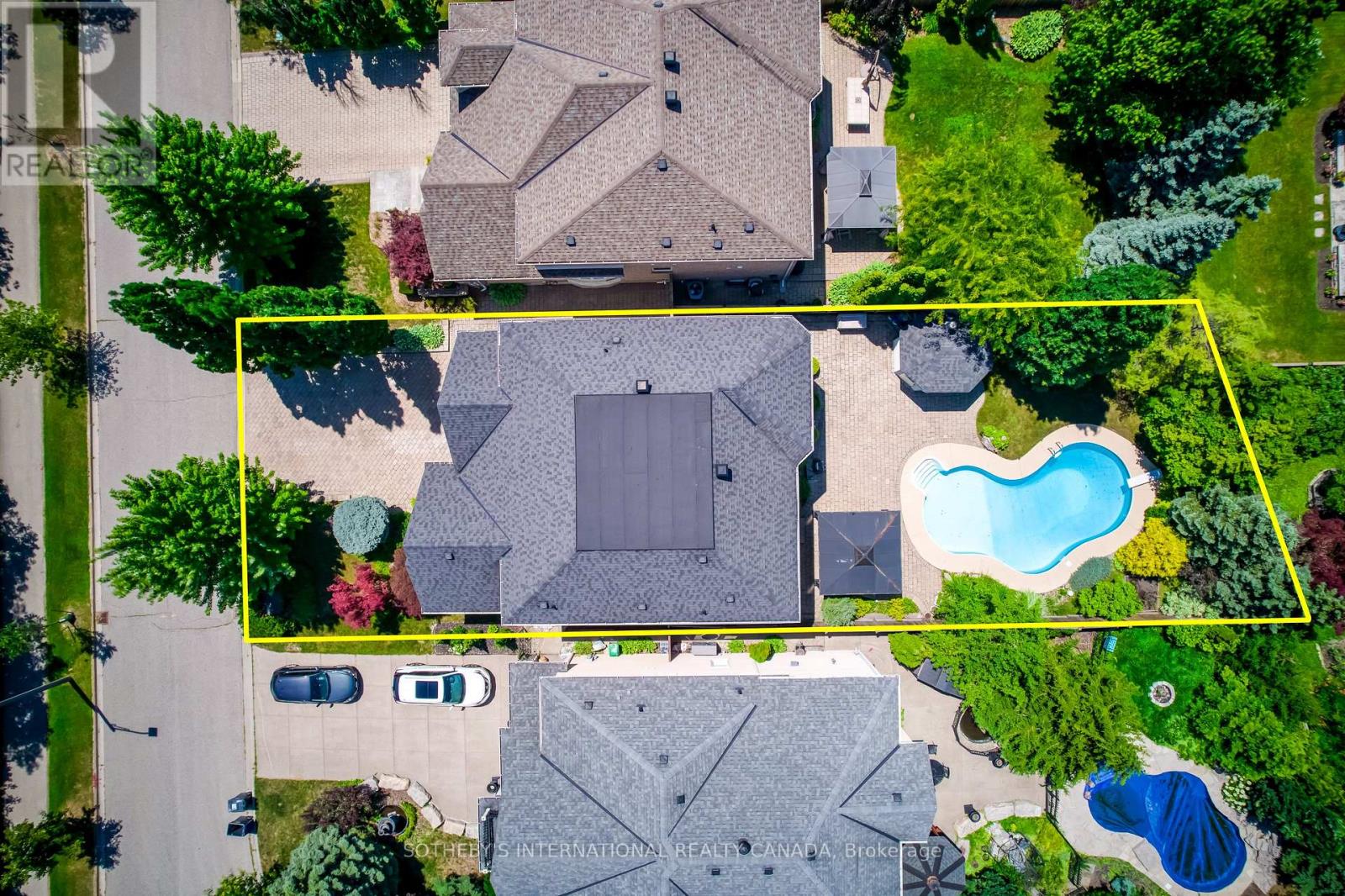 549 Renshaw Court, Mississauga, Ontario  L5H 4L6 - Photo 4 - W13573538