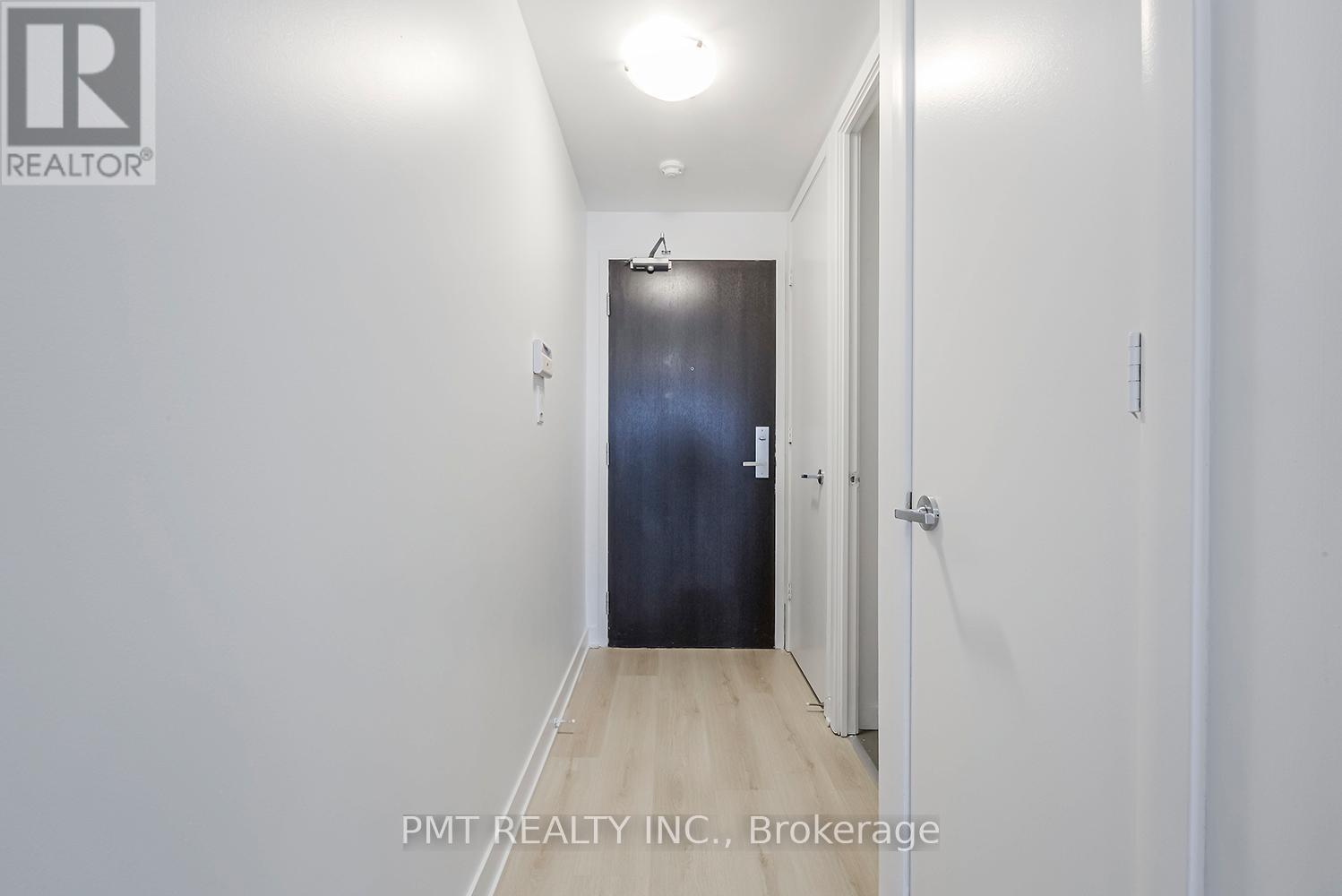2722 - 165 Legion Road N, Toronto, Ontario  M8Y 0B3 - Photo 2 - W13573606