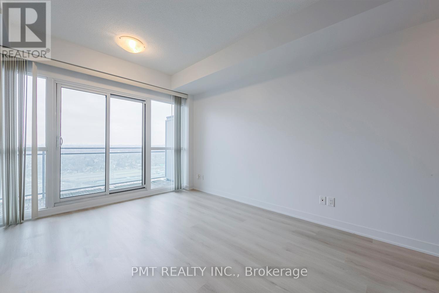 2722 - 165 Legion Road N, Toronto, Ontario  M8Y 0B3 - Photo 8 - W13573606