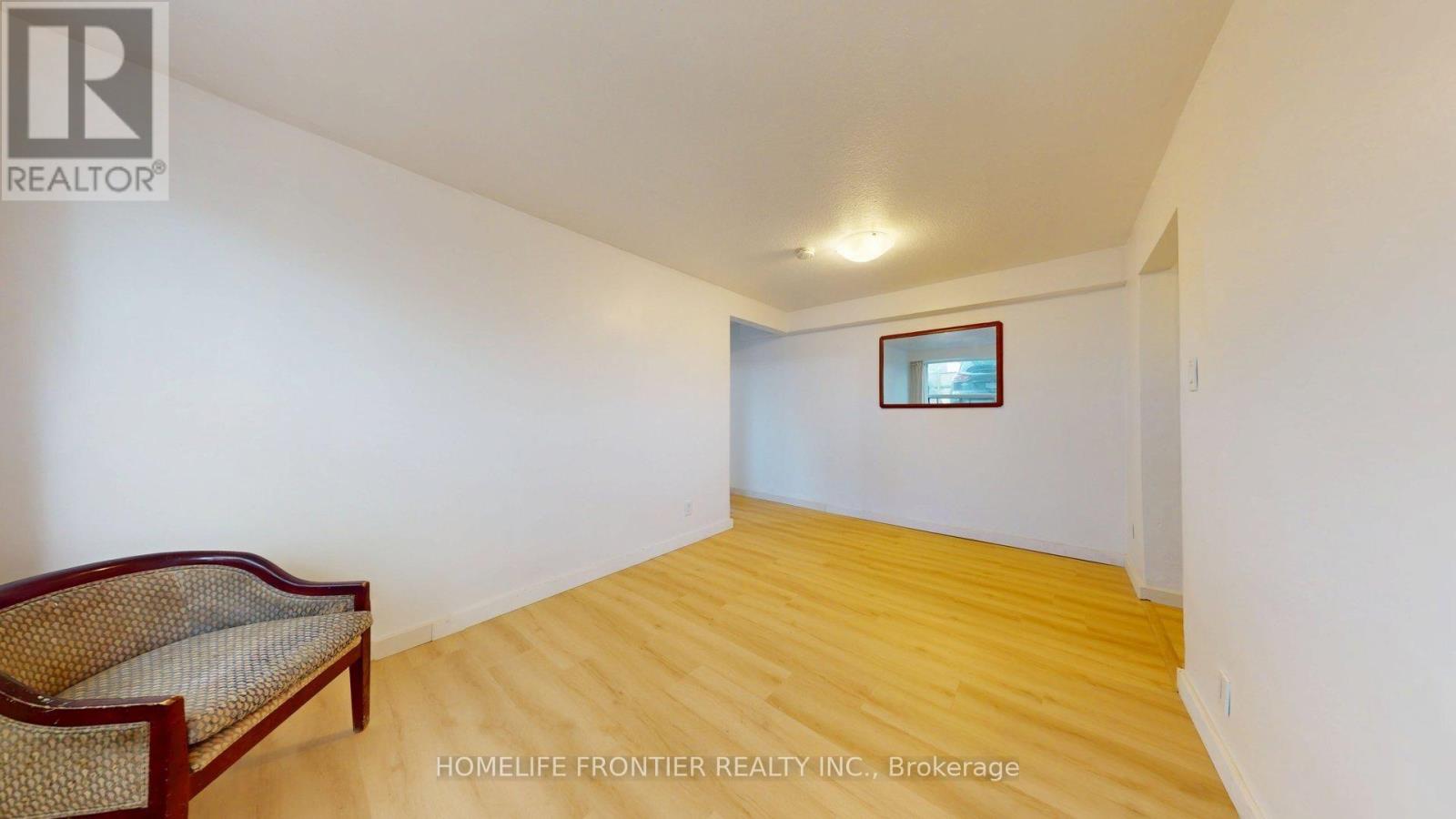 #2 - 1110 Weston Road, Toronto, Ontario  M6N 3S4 - Photo 3 - W13573670