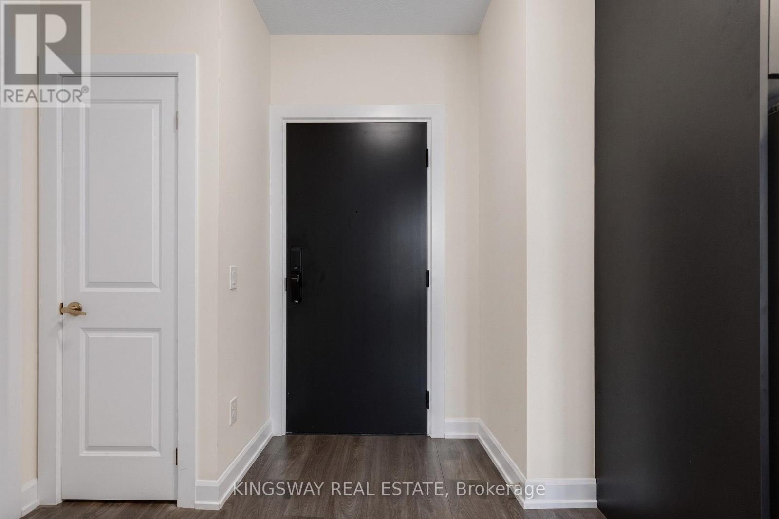 1410 - 3220 William Coltson Avenue, Oakville, Ontario  L6H 7X9 - Photo 11 - W13573730